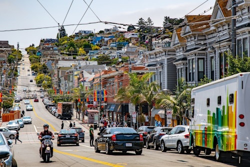 Downtown San Francisco: Must-See Uphill and Downhill Attractions Audio Tour
