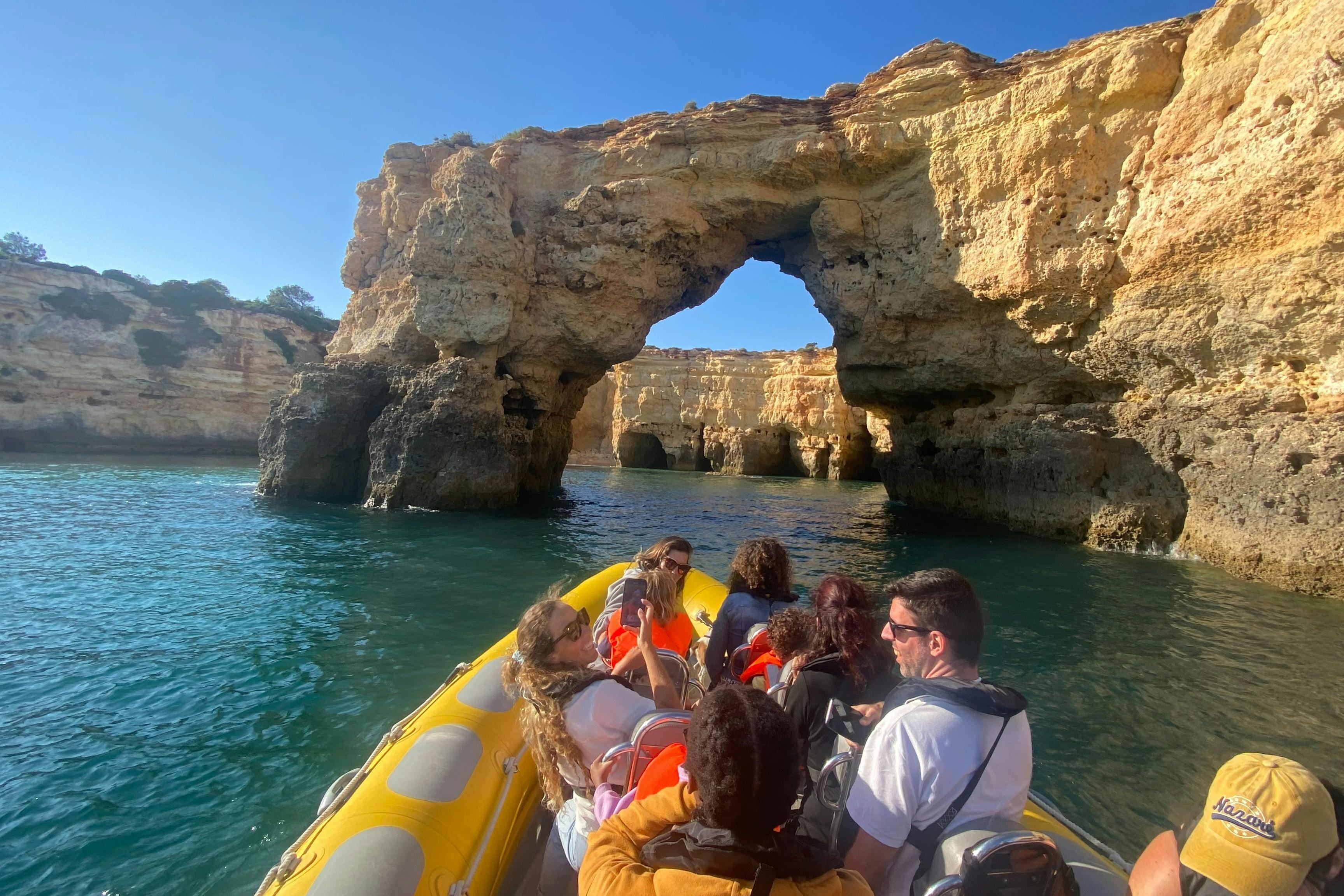 Grotta di Benagil, spiaggia di Marinha e avvistamento dei delfini: Tour guidato da Vilamoura — 6