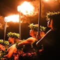 παραδοσιακοί χορευτές της Χαβάης στο ka moana luau
