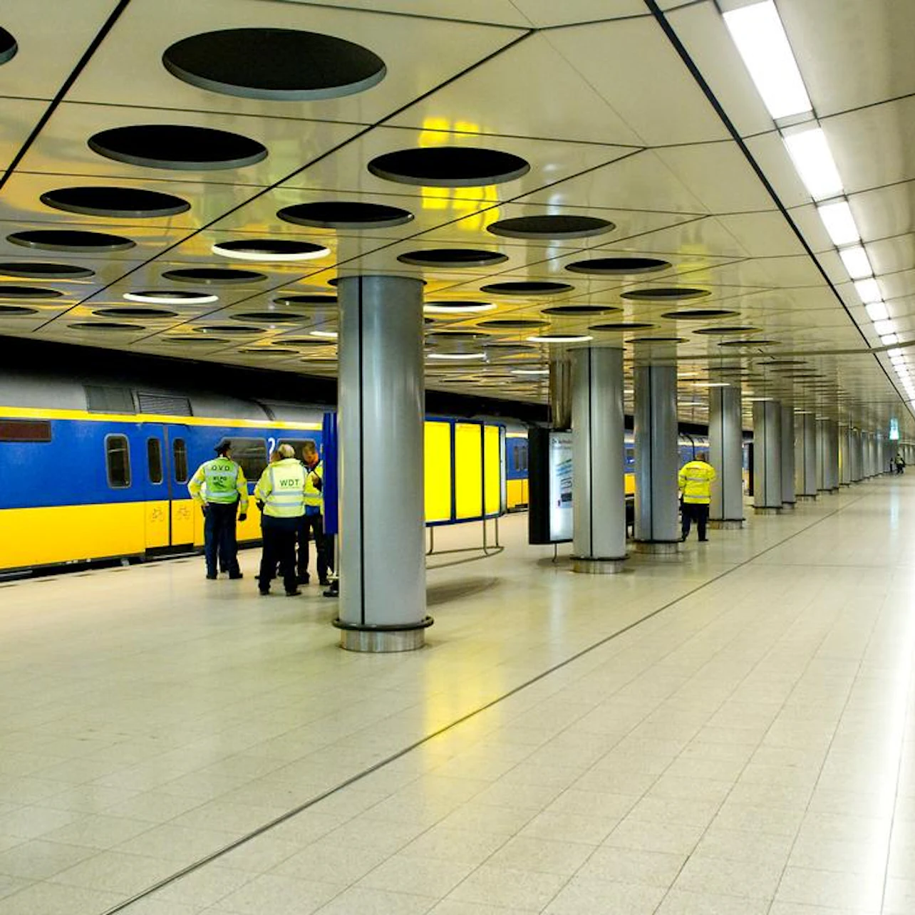 Amsterdam: Train from Schiphol Airport to Central Station in Amsterdam β Tiqets