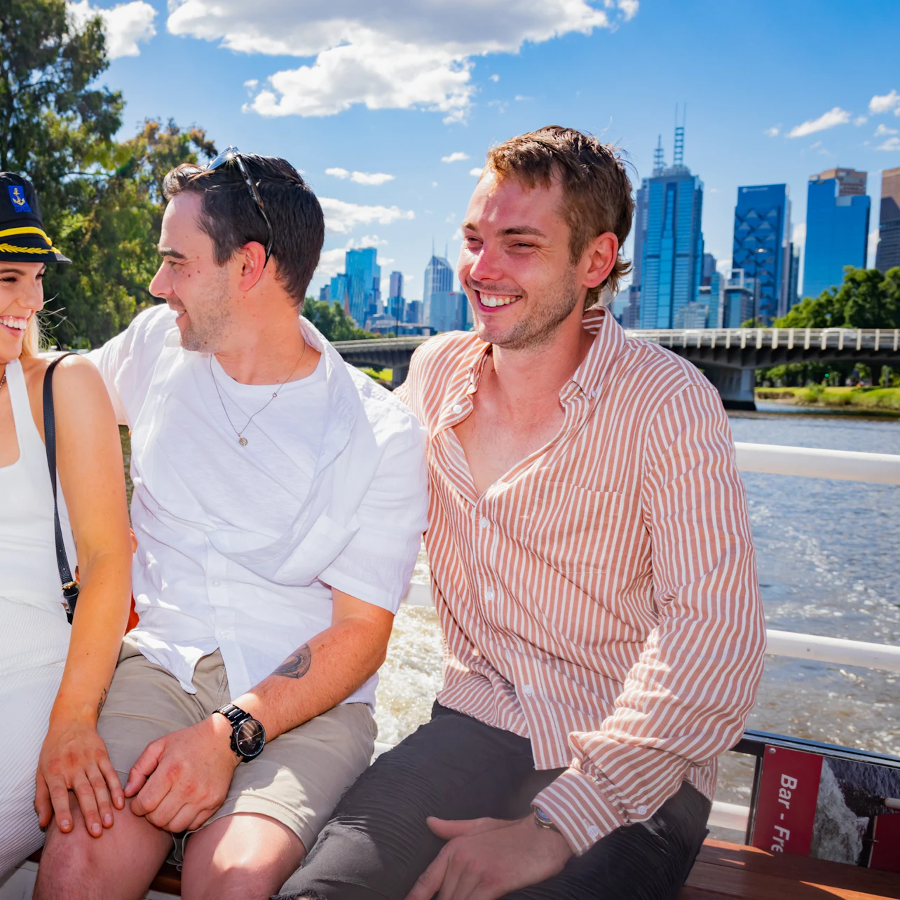 Melbourne: 1-Hour Yarra River Cruise in Melbourne β Tiqets