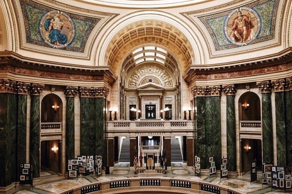 Περιήγηση με τα πόδια στο Καπιτώλιο με ξενάγηση σε μικρές ομάδες