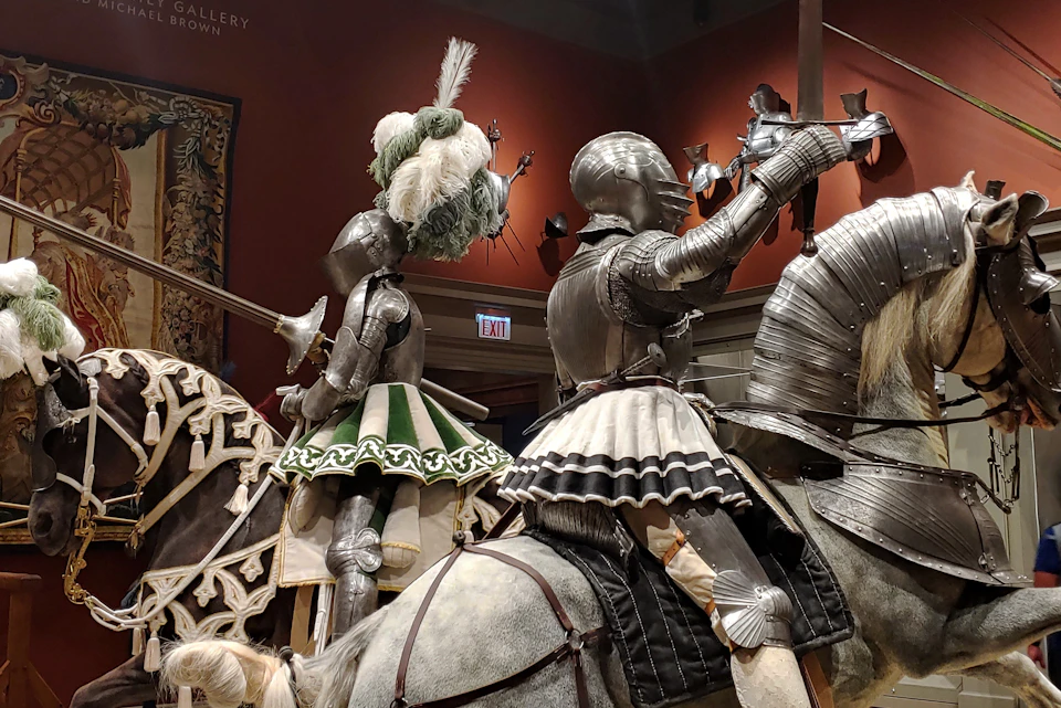 Semi-private tour of the Art Institute of Chicago with Skip The Line Access.