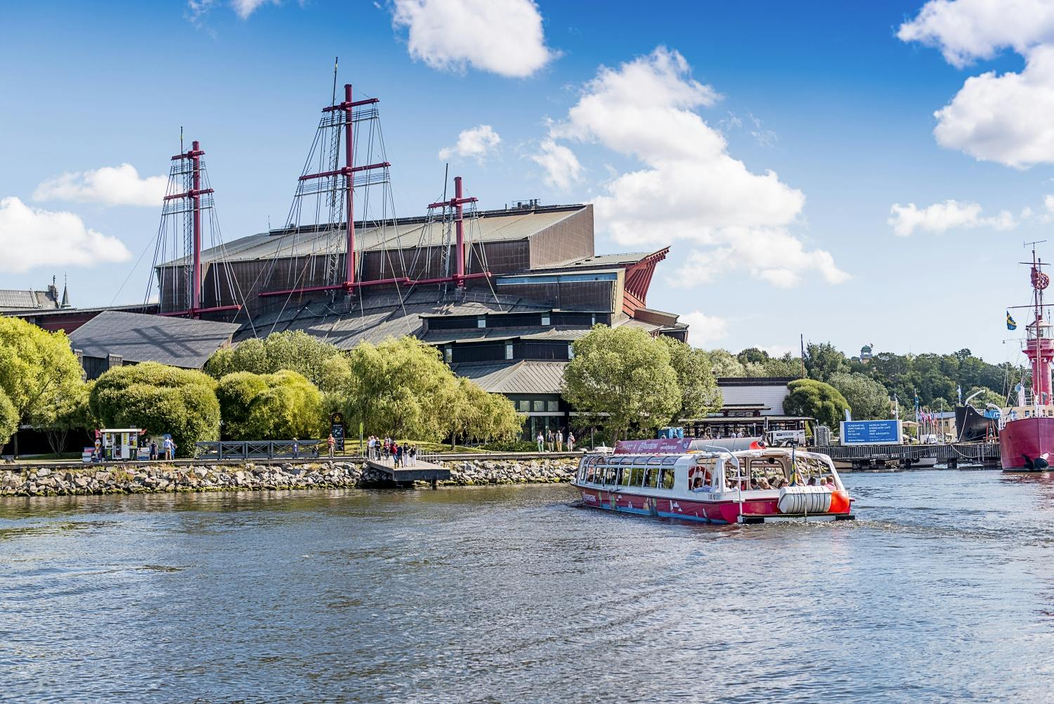 City Sightseeing Stockholm: Hop-on Hop-off Bus + Boat Tour