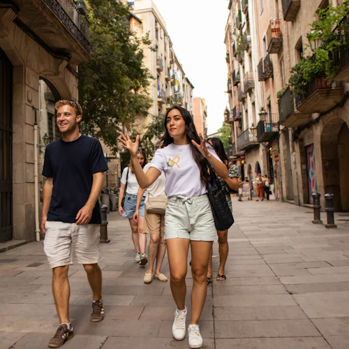 Barcelona: Visita guiada ao Bairro Gótico e El Born + Provas + Bebidas - Photo 2