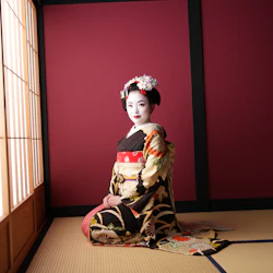 Kyoto: Maiko Makeover and Photoshoot Experience 3