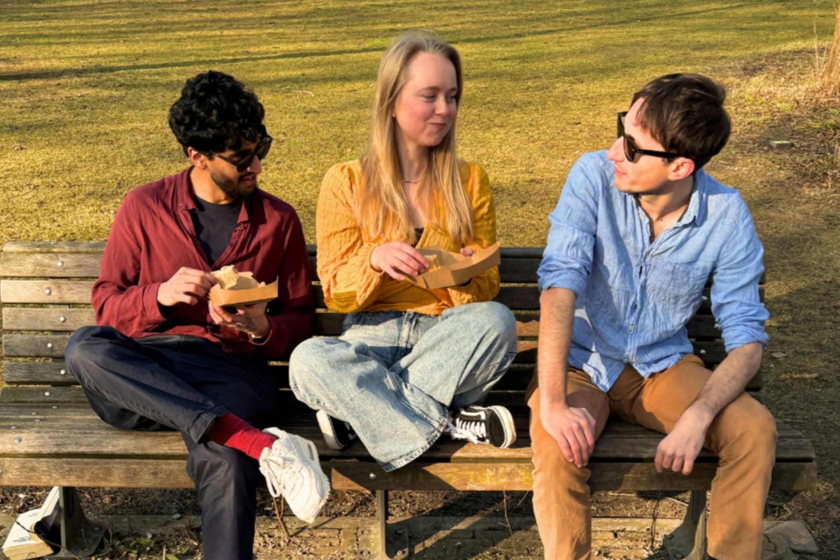 Enjoy the boats floating by in the city of water