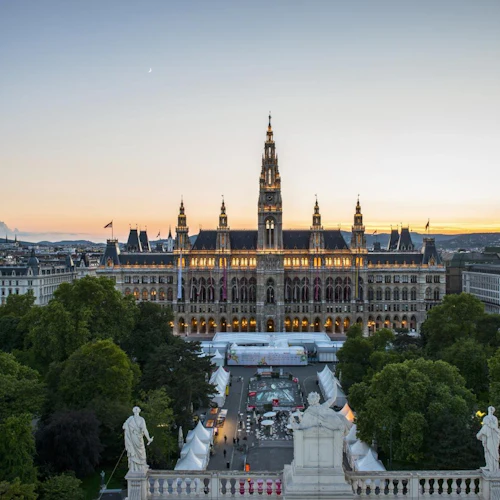 Viena: Passeio Panorâmico Noturno de Ônibus - Photo 4