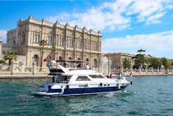 Tours & Sightseeing | Dolmabahce Palace things to do in Uskumruköy Mahallesi