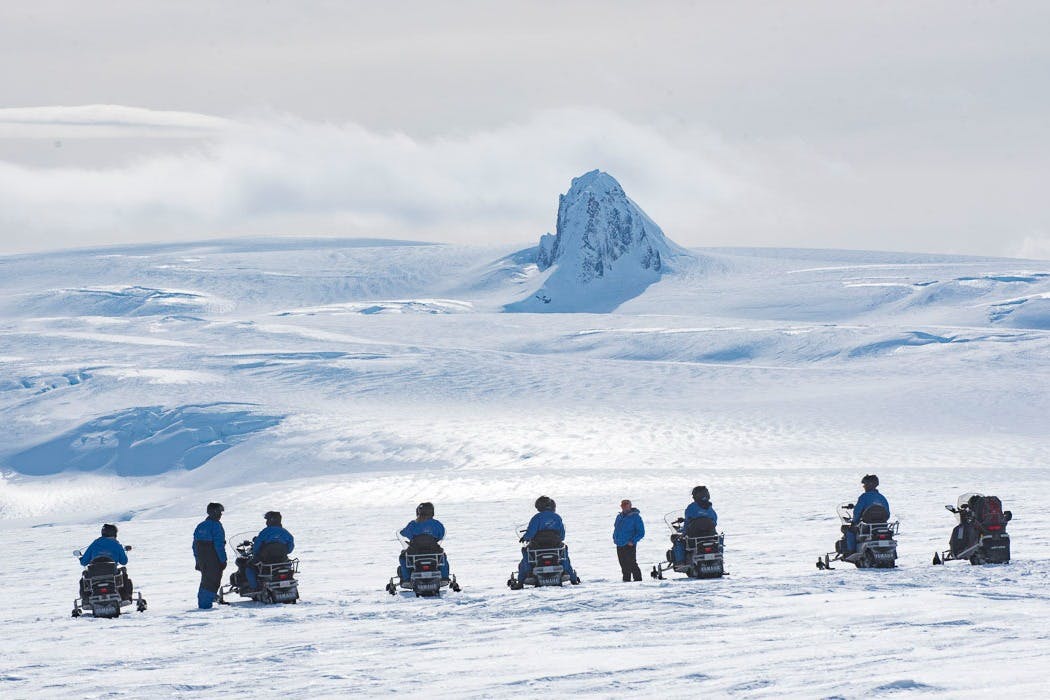 Прогулка на снегоходах по Ватнайёкюдлю