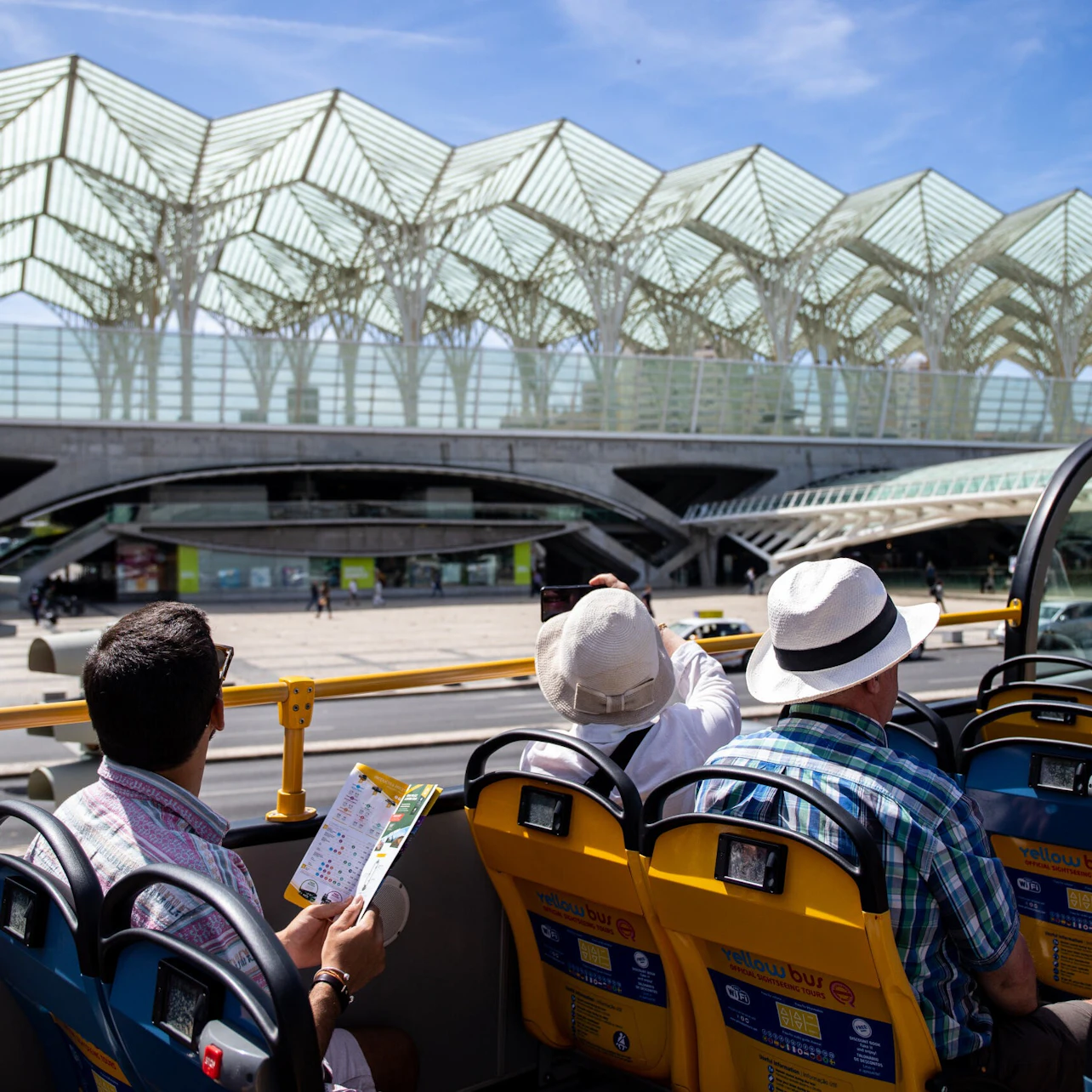 Lisbon: 24 or 48-Hr Hop-on Hop-off Bus Tour in Lisbon β Tiqets