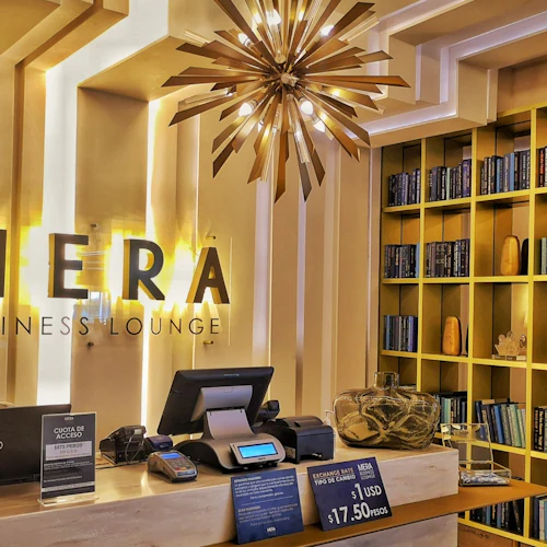 Cancun International Airport: MERA Business Lounge Access