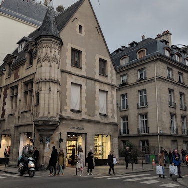 Shoppingtur i Paris: mode, parfym & nöje i Marais