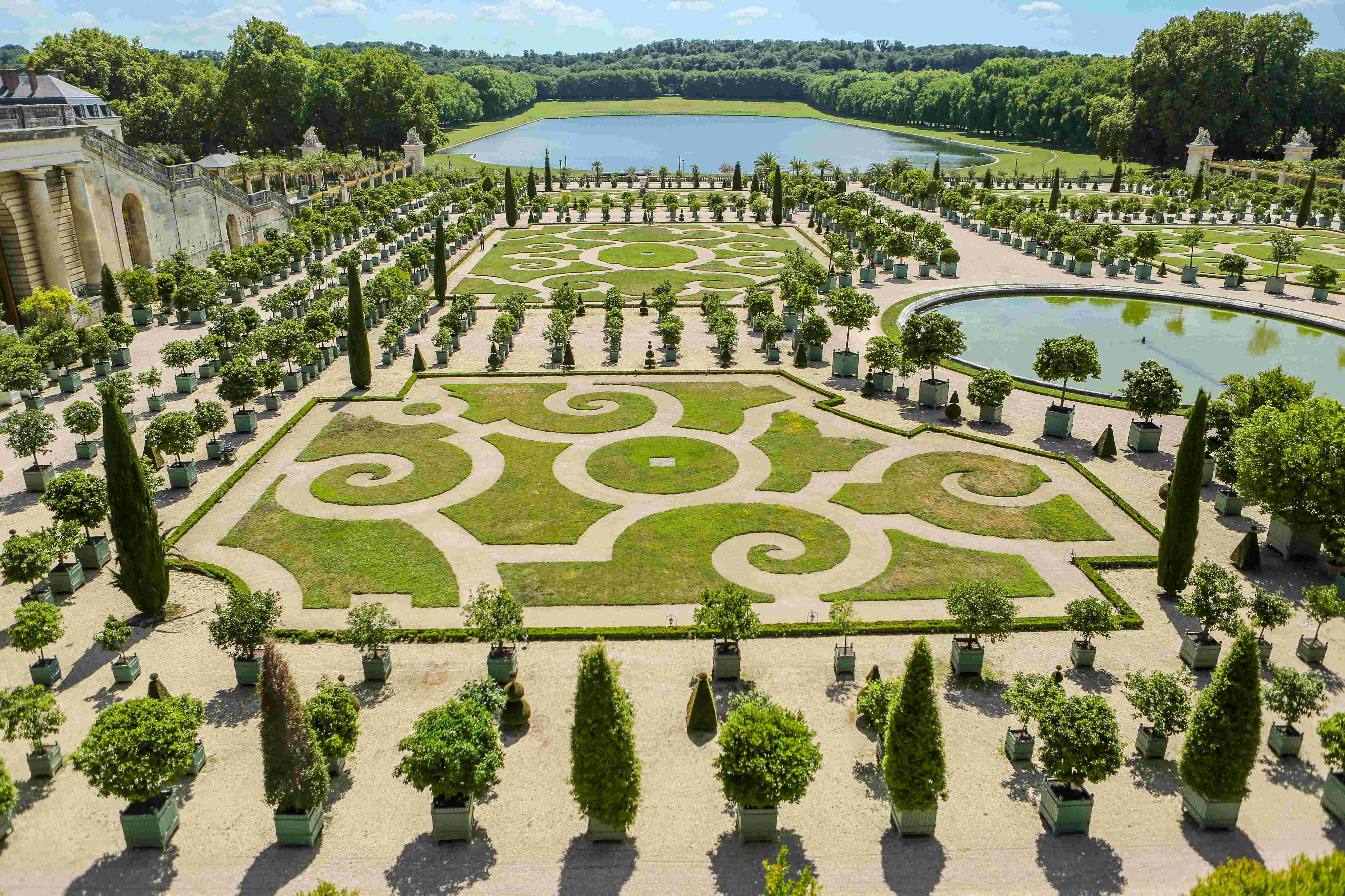 Palace of Versailles: Roundtrip Transport Only