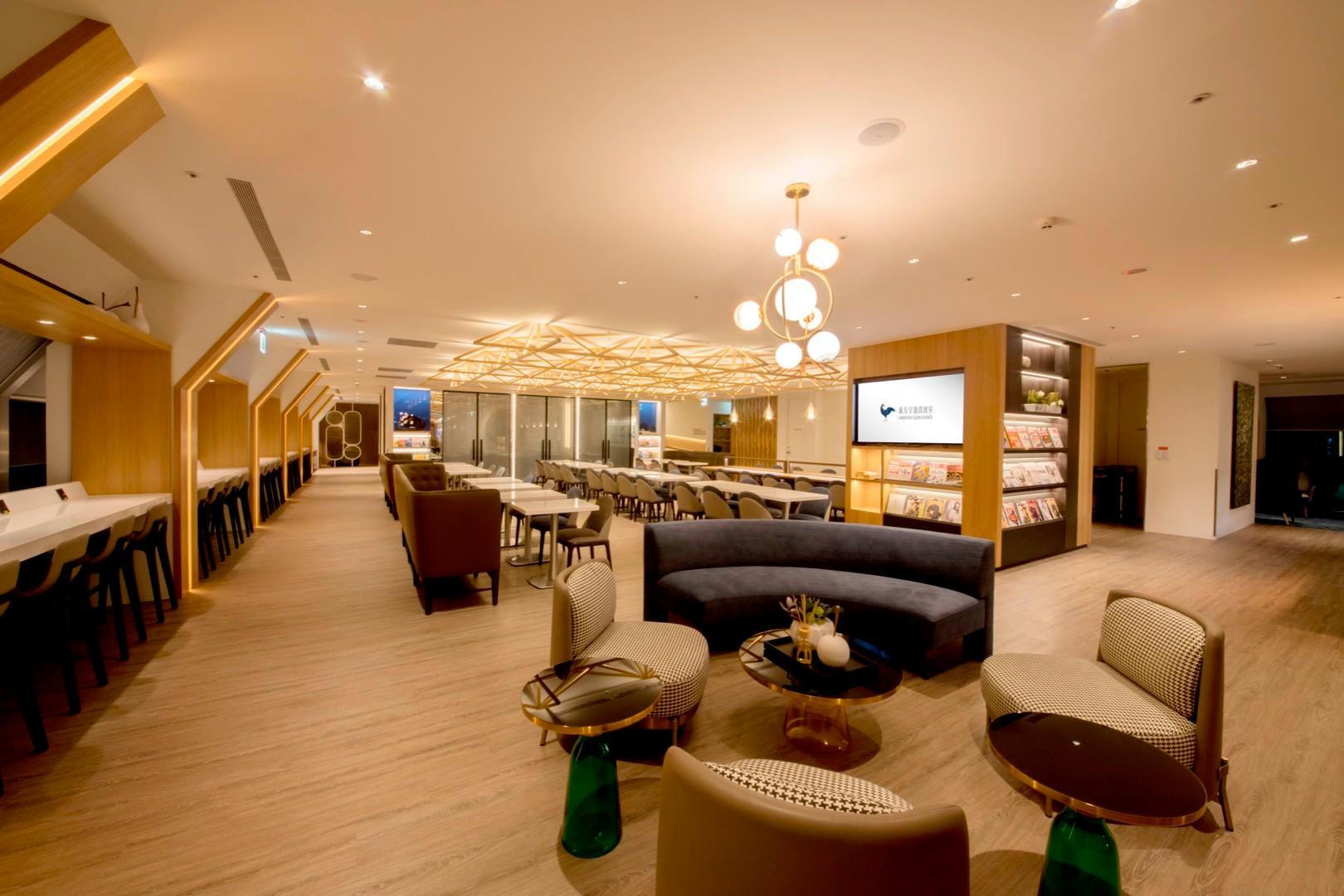 Taoyuan International Airport: 3-Hr VIP Lounge Access with Children Under 12 Allowed