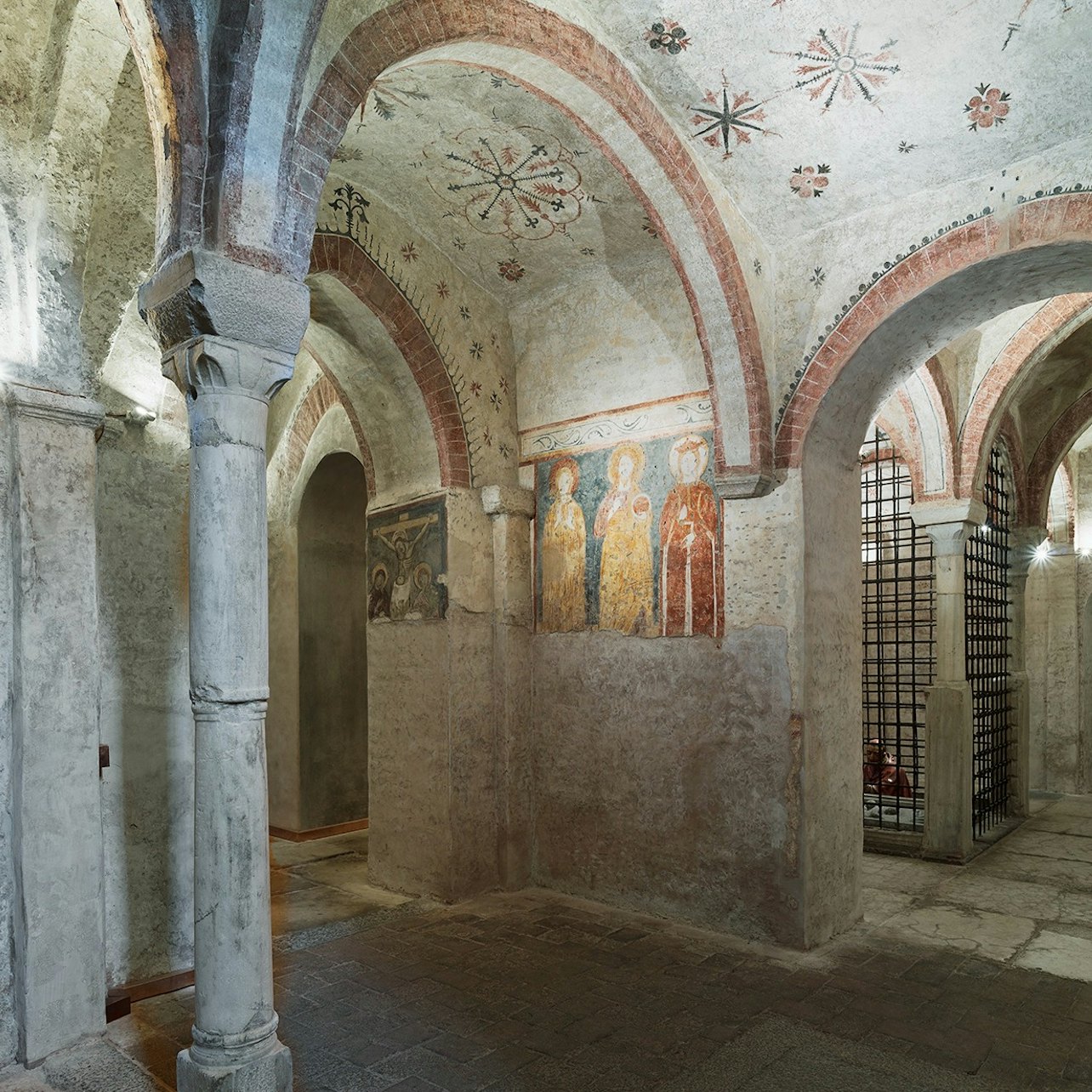 Entrance to the Crypt of San Sepolcro - Accommodations in Milan