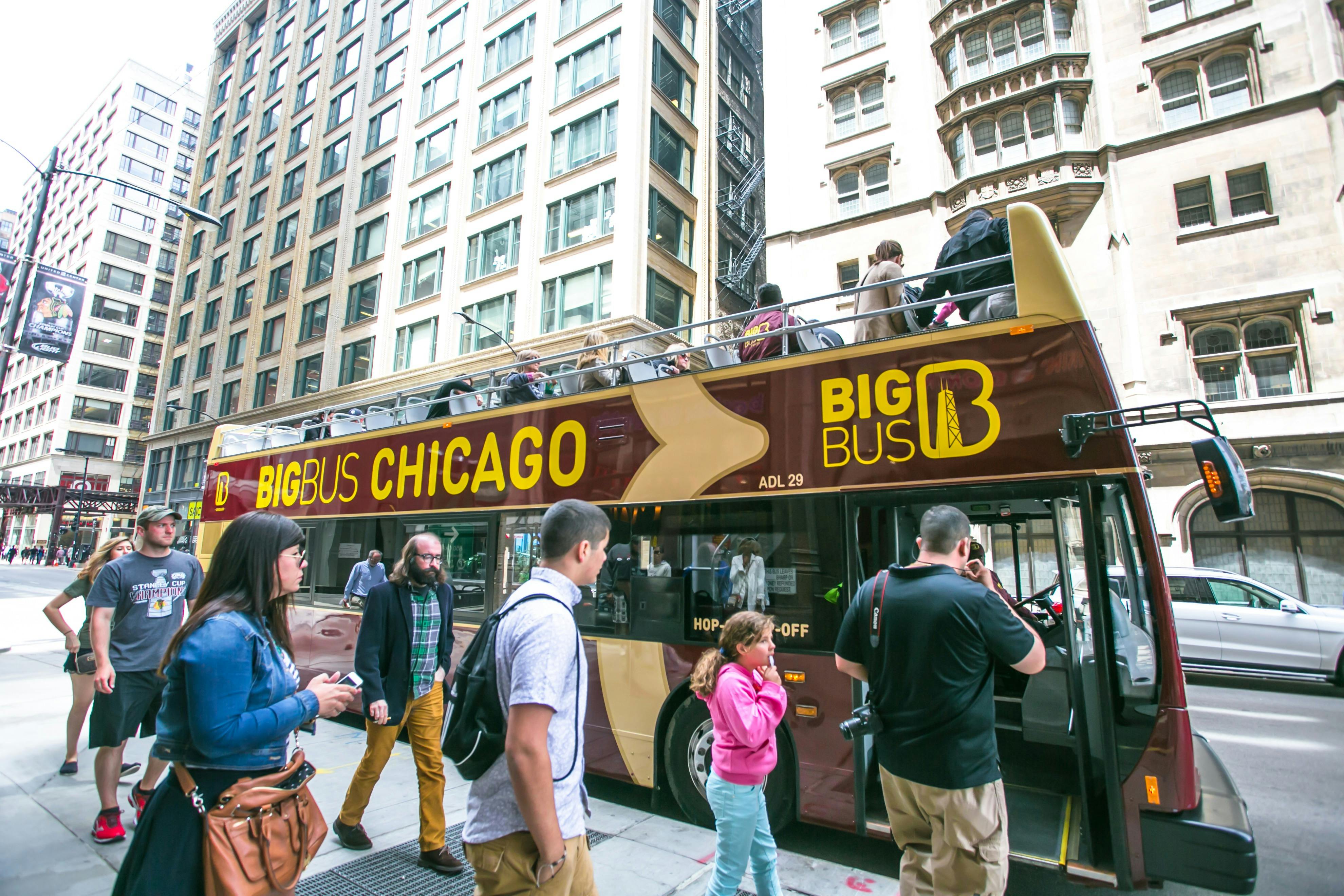 Chicago Bus Tour: 90-Min Sunset Tour 2