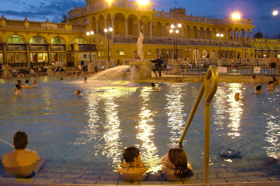 outer pool