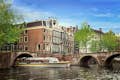 Croisière sous les ponts des canaux d'Amsterdam