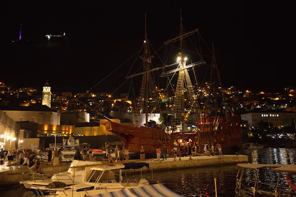 Croisière nocturne panoramique depuis Dubrovnik