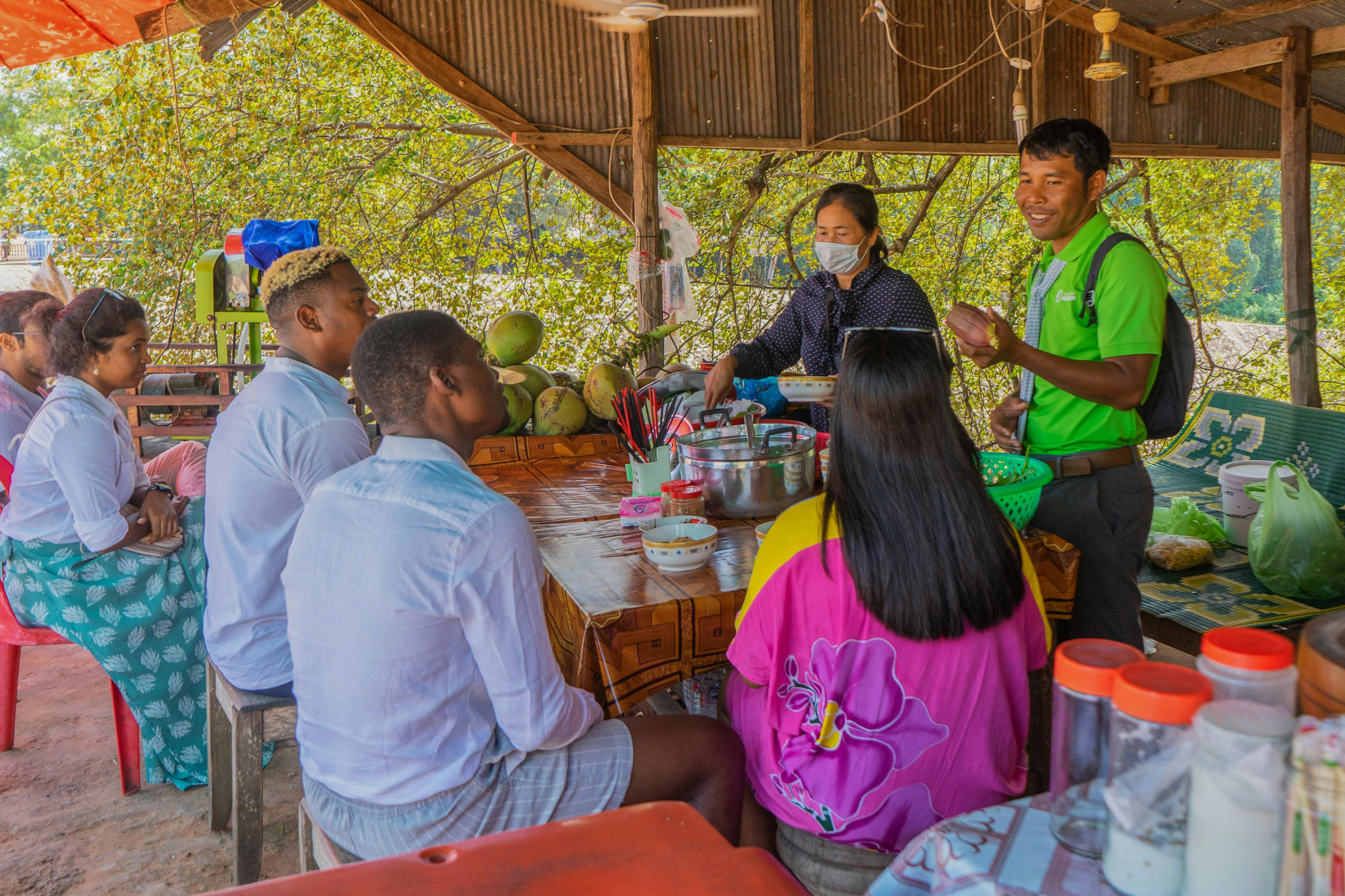 Cambodia Noodle with fish soup testing 