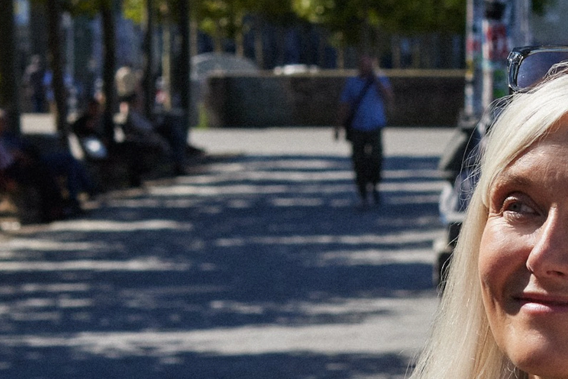 Rheinuferpromenade/ Pegeluhr