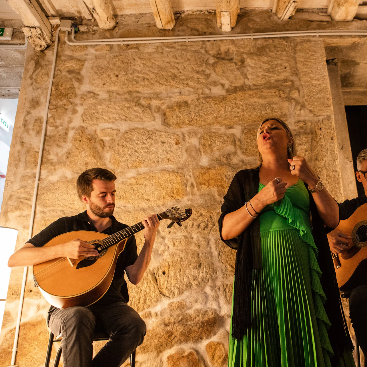 Porto: A Casa do Fado - Sao Joao Novo
