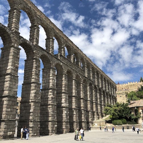 Tour guiado de Segovia: Ciudad, catedral y alcázar