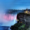 Cascate del Niagara illuminate