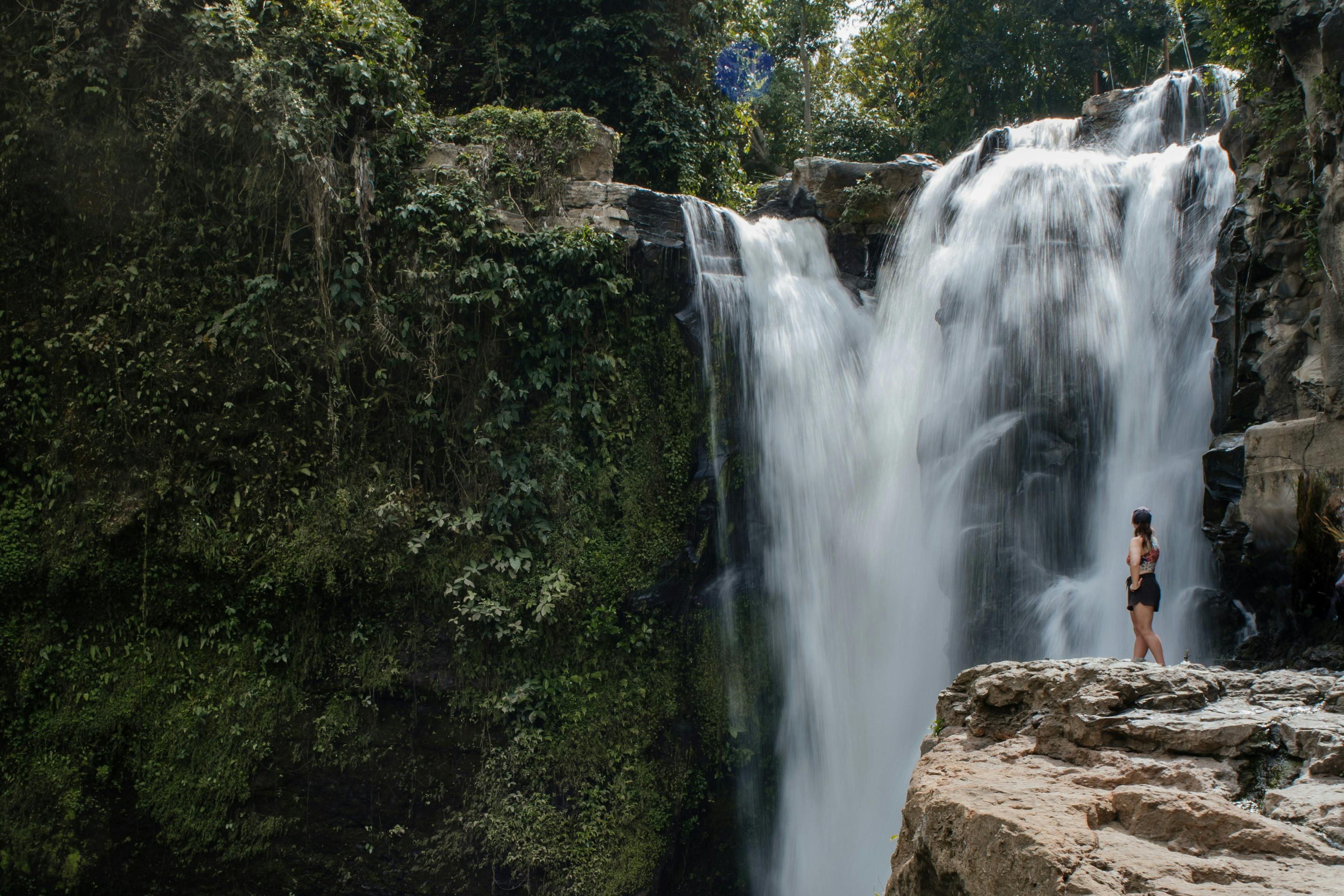 Καταρράκτης Tegenungan