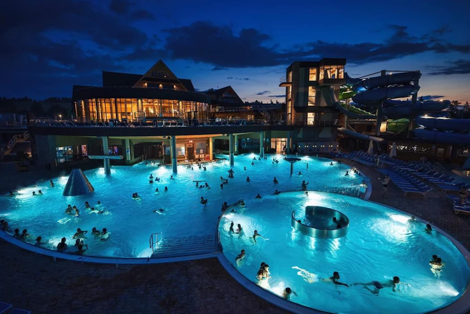 Hot Bath Pools