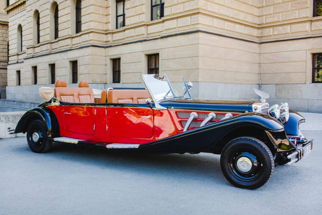 Oldtimer-Tour zur Burg Karlštejn