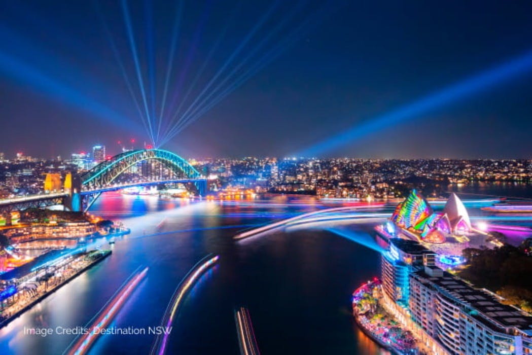 Sydney: Showboat Vivid Sydney Dinner Cruise + Cabaret Show in Sydney – Tiqets