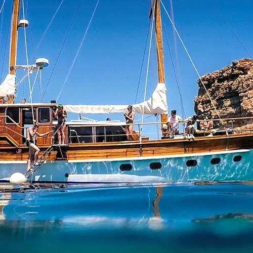 Tour combinado: Safari en todoterreno por Gozo y Crucero por Comino