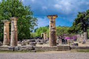 Historiske ruiner ved det antikke Olympia.