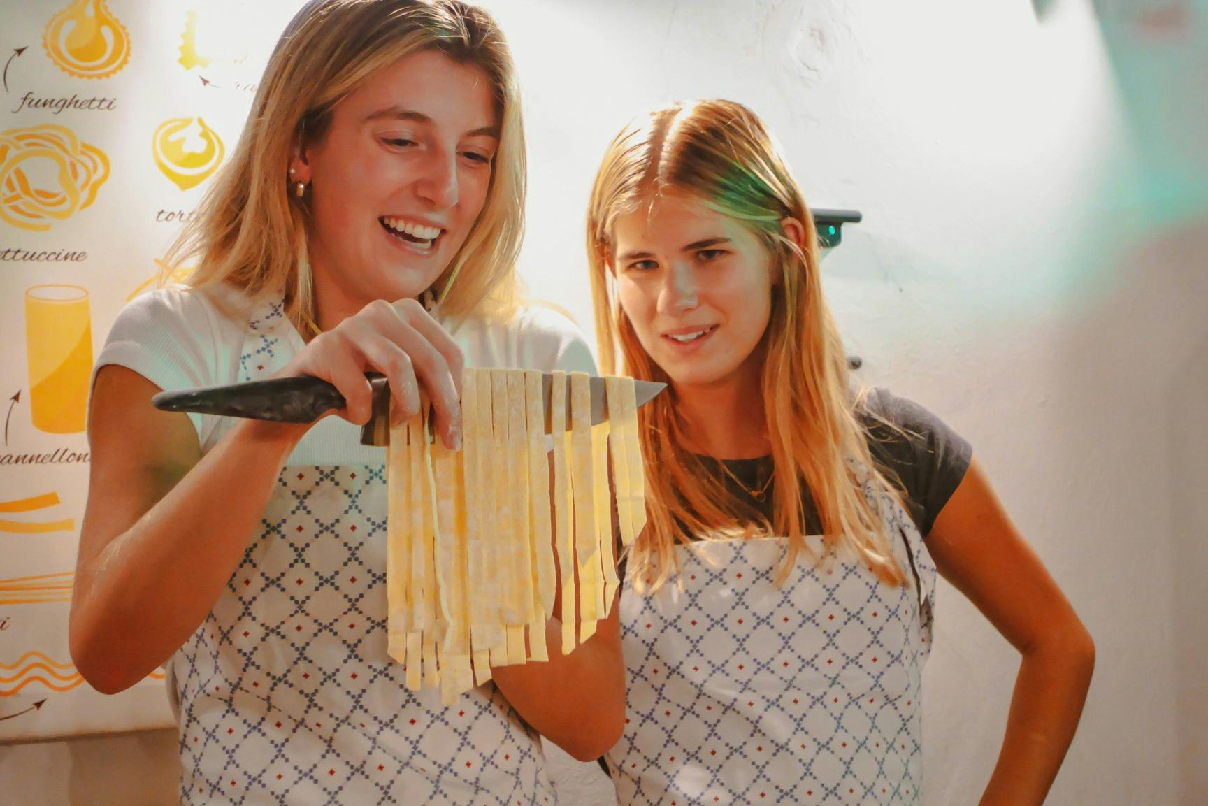 Rome Spritz and Spaghetti Cooking Class: Fresh Pasta + 3 Cocktails - Photo 3