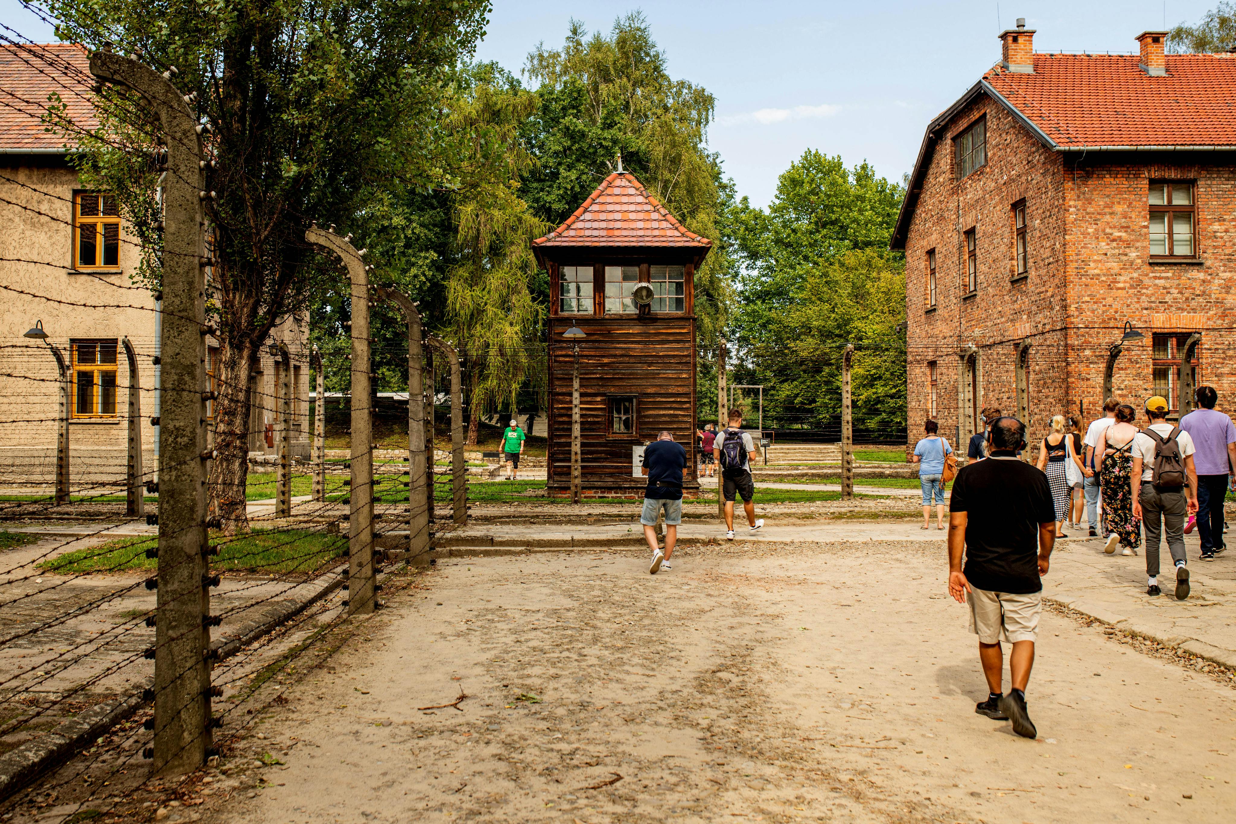 Auschwitz-Birkenau: Selbstgeführter Rundgang + Transport — 6