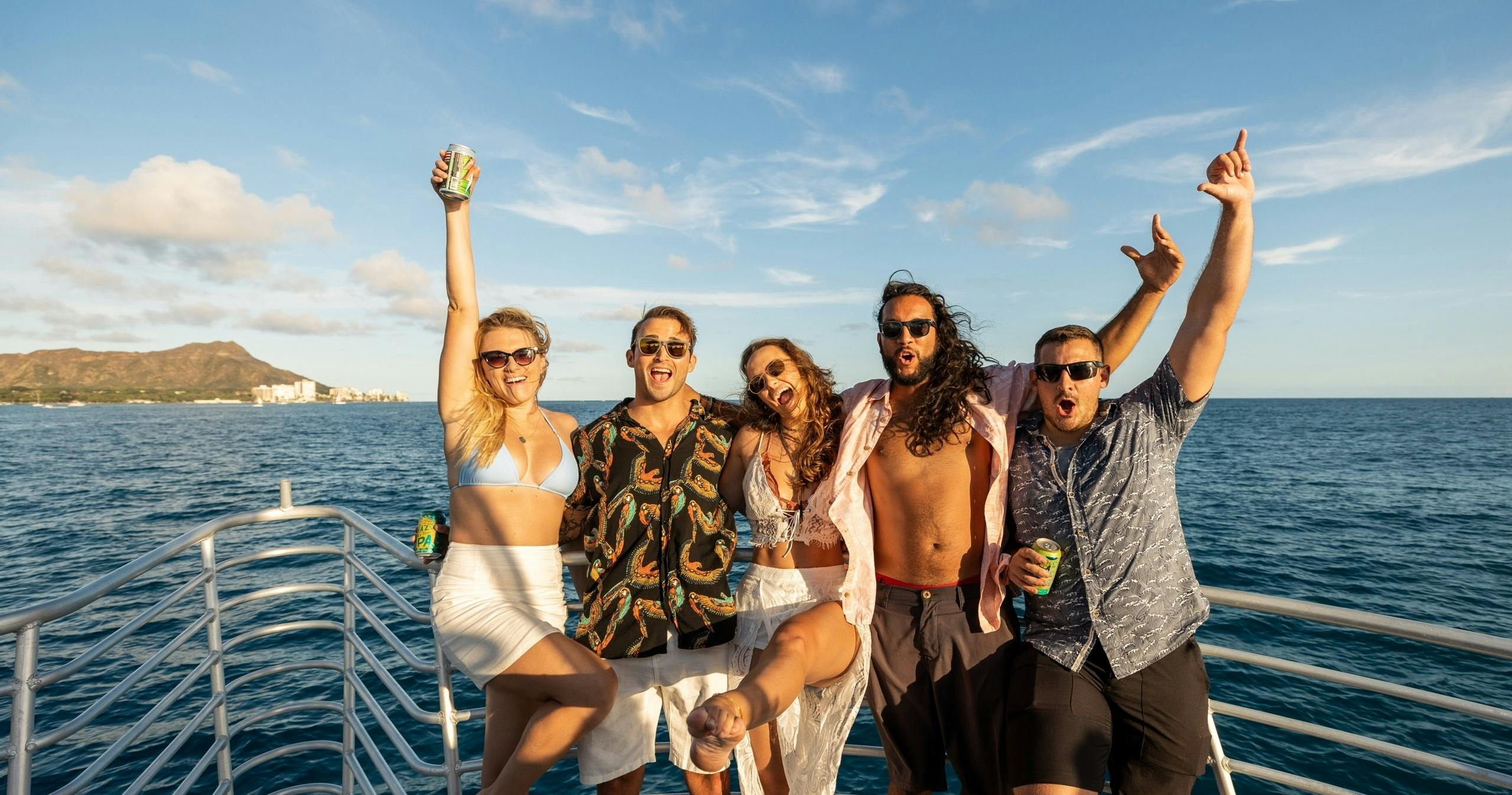Waikiki : Croisière alcoolisée avec DJ — 6