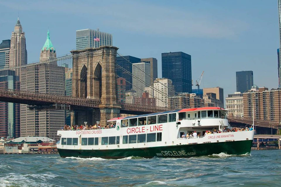 Best of New York Combo Tour: Empire State Building, Hop on Hop off and Sightseeing Cruise