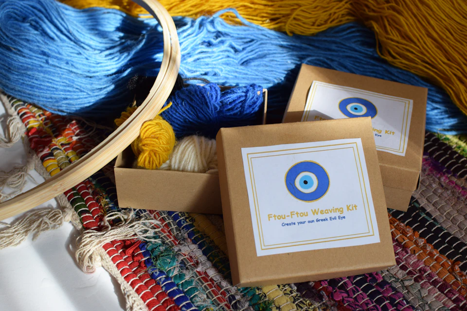 Weaving kit