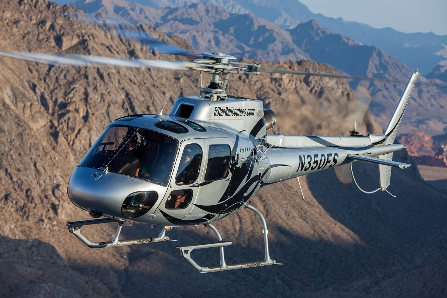 Grand Canyon West Rim: Helicopter Tour from Las Vegas