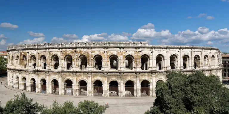 les arènes de Nîmes