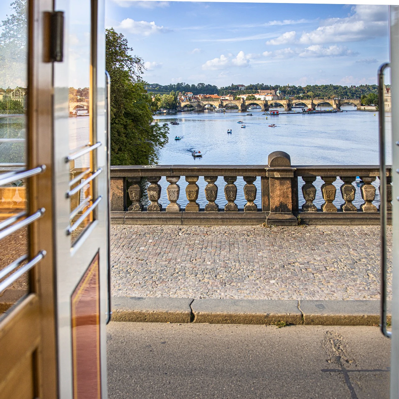 Prague: Hop-on Hop-off Historical Tram Ticket for Line 42 in Prague β Tiqets