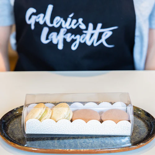 French Macaron Bakery Class - Photo 8