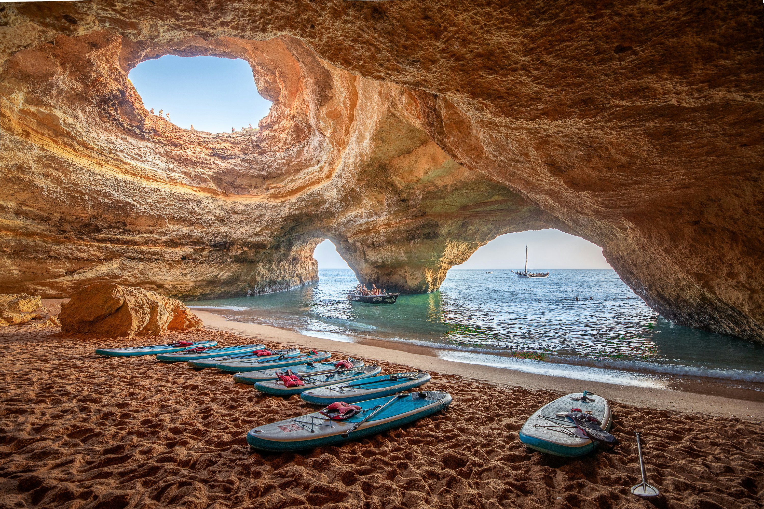 Excursiones a las Cuevas de Benagil