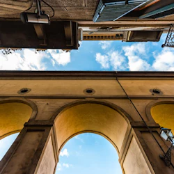 Uffizi Gallery & Vasari Corridor: Reserved Entry + Small Group Guided Tour