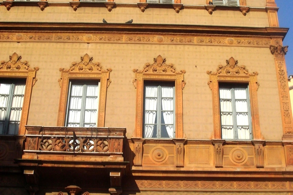Manzoni house Facade