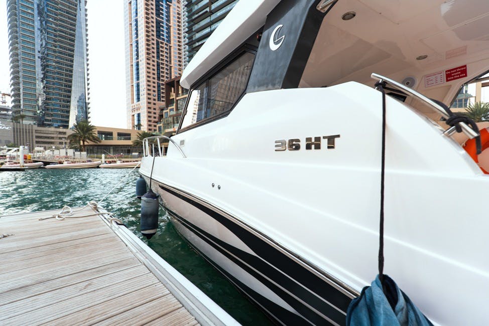 Centaurus Charter - 36 Ft Yacht - Thunder