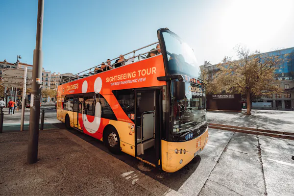 Colorbüs Marsilya: 24 veya 48 Saat Hop-on Hop-off Gezi Otobüsü Turu