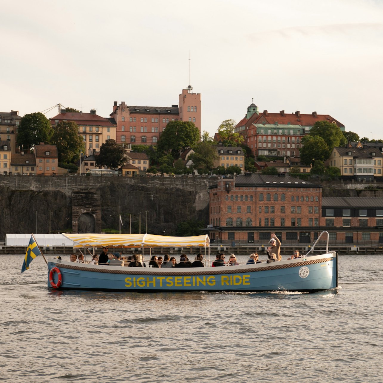Tour guidato di Stoccolma in barca con guida in carne e ossa - Alloggi in Stockholm